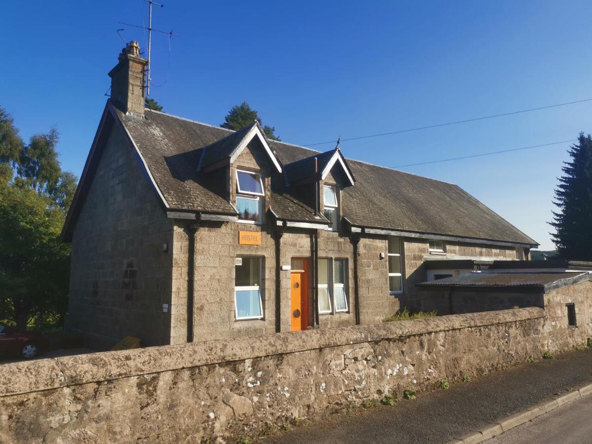 Dalwhinnie Old School Hostel Extérieur photo